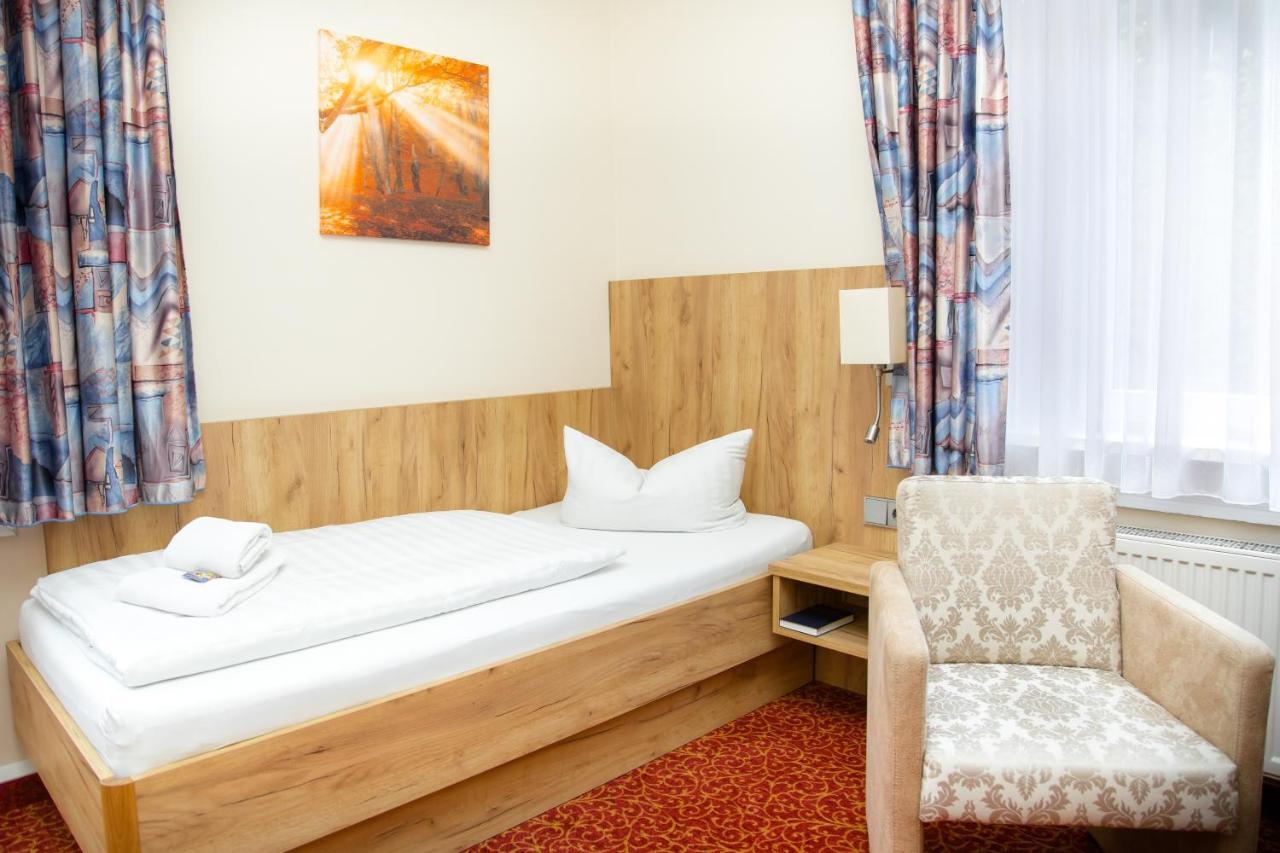 Waldhotel פרידריכרודה מראה חיצוני תמונה