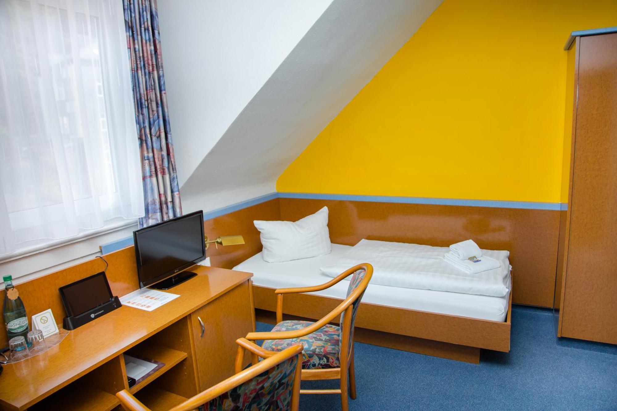 Waldhotel פרידריכרודה מראה חיצוני תמונה