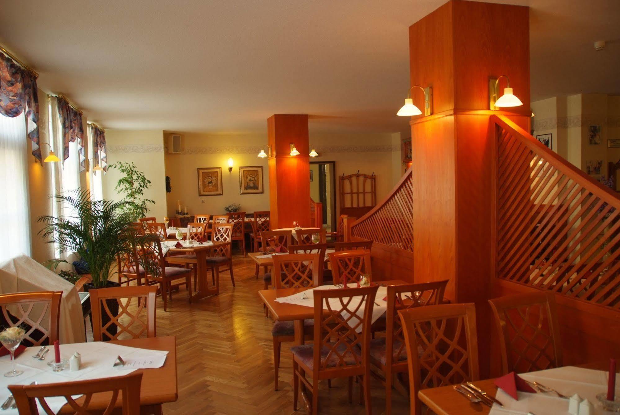 Waldhotel פרידריכרודה מראה חיצוני תמונה